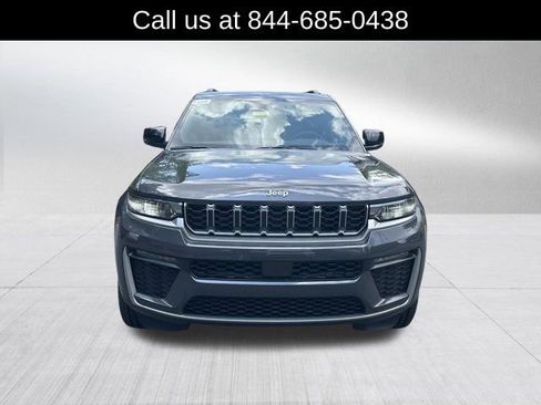 New 2026 Jeep Grand Cherokee Limited RWD image 2