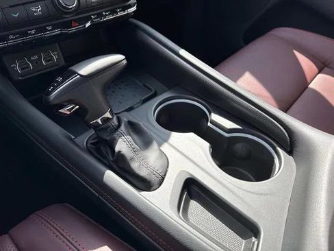Certified 2025 Dodge Durango GT AWD/4WD image 11