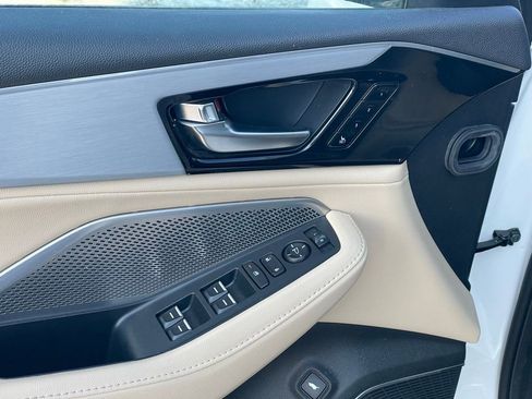 Used 2023 Acura MDX SH-AWD image 8