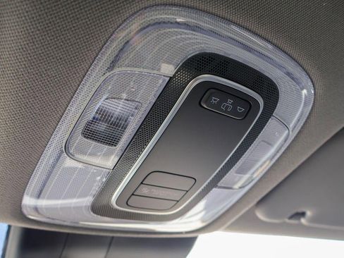New 2026 Hyundai Elantra Sport FWD image 18