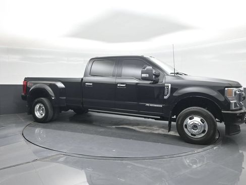 Used 2022 Ford F350 Limited AWD/4WD image 11