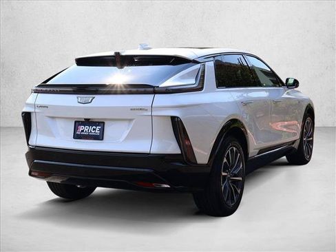 Used 2024 Cadillac Lyriq Sport AWD/4WD image 6