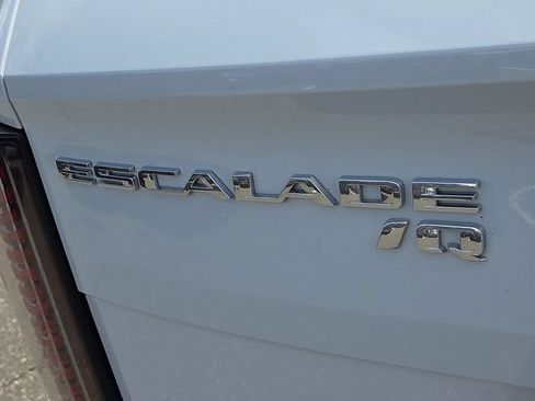 Certified 2026 Cadillac Escalade IQ Luxury 2 AWD/4WD image 31