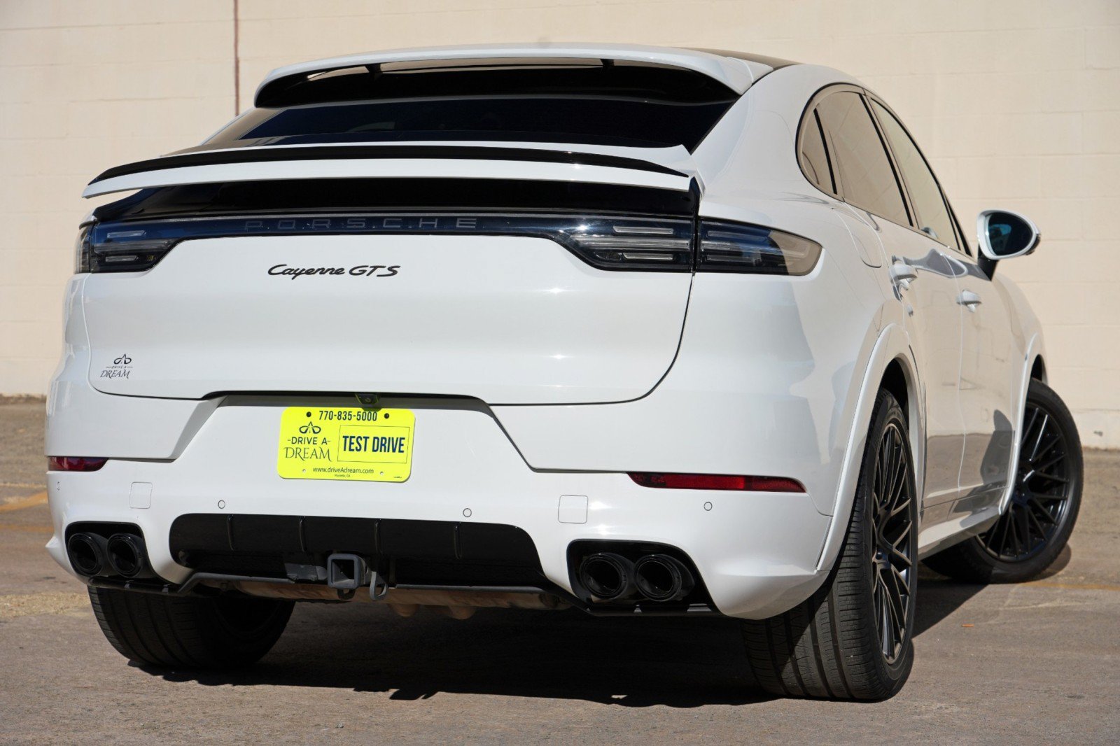 Used 2022 Porsche Cayenne GTS w/ Towing Package w/o Tow Ball AWD/4WD image 5