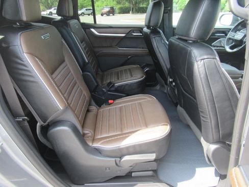 Used 2026 GMC Acadia Denali Ultimate AWD/4WD image 34