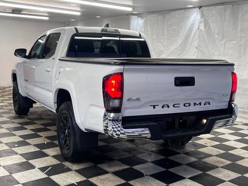 Used 2020 Toyota Tacoma SR5 image 12