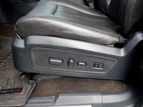 Used 2016 Lincoln Navigator L Reserve image 31