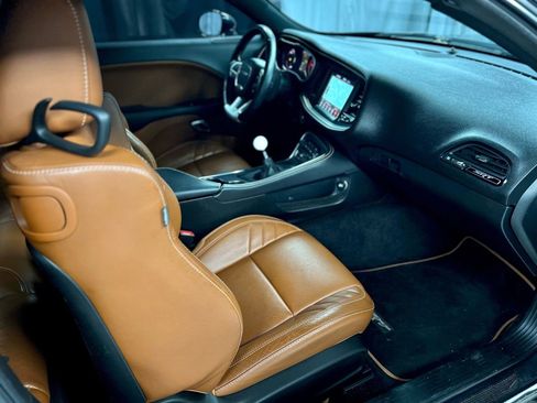 Used 2017 Dodge Challenger SRT w/ Technology Group image 21