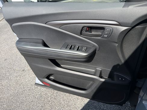 Used 2022 Honda Passport EX-L image 30