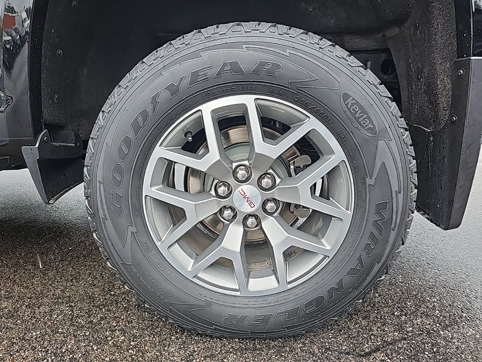 Used 2018 GMC Canyon All Terrain w/ All Terrain X Package AWD/4WD image 27