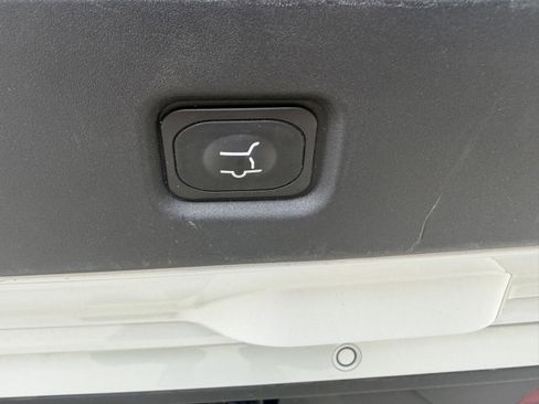 Used 2025 Ford Expedition Active AWD/4WD image 10