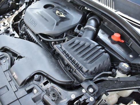 Used 2017 MINI Cooper Clubman FWD image 51