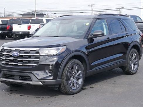 New 2026 Ford Explorer Active AWD/4WD image 7