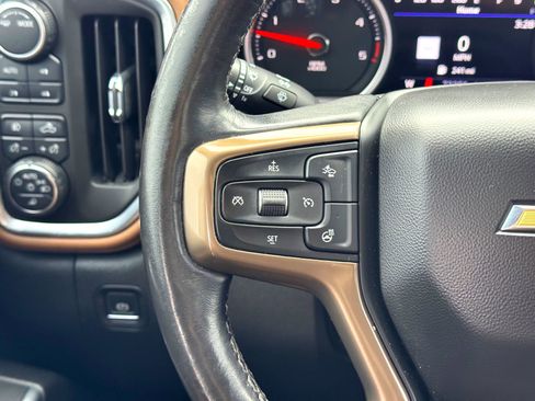 Used 2022 Chevrolet Silverado 2500 High Country w/ Z71 Off-Road Package image 26