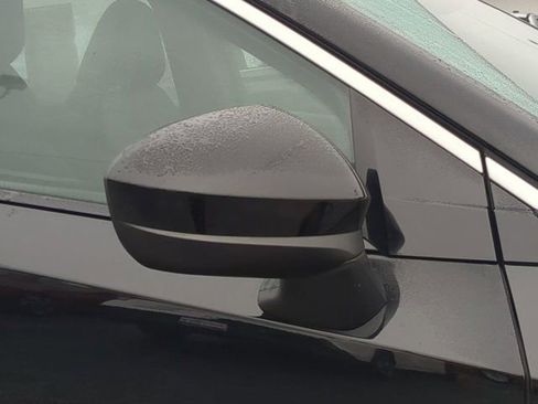 Used 2023 Nissan Ariya FWD image 11