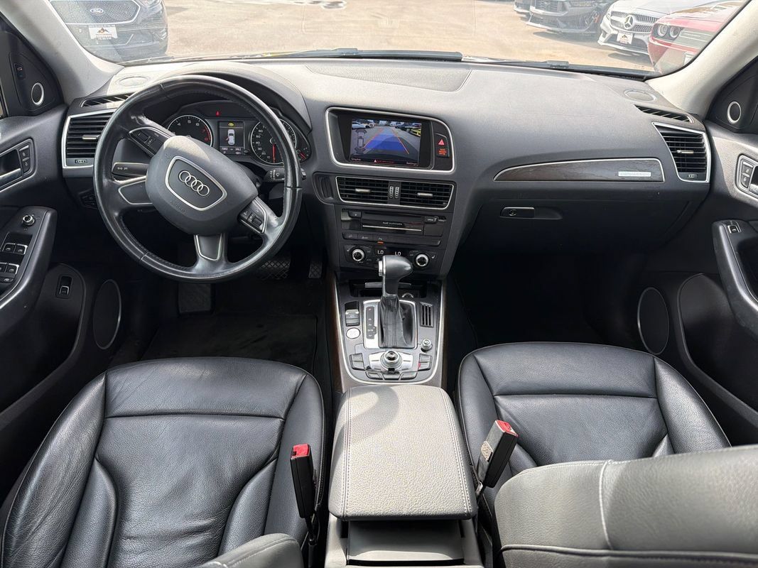 Used 2017 Audi Q5 2.0T Premium Plus w/ Technology Package AWD/4WD image 11