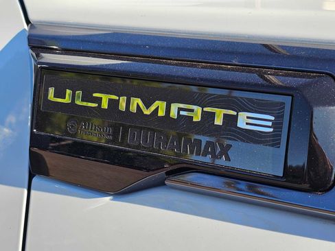 New 2025 GMC Sierra 2500 Denali Ultimate image 14