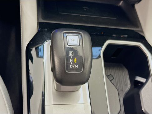 Used 2025 Mitsubishi Outlander SEL AWD/4WD image 25
