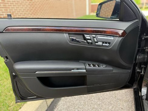 Used 2013 Mercedes-Benz S 550 4MATIC image 40