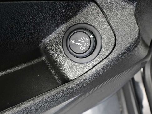 Used 2022 GMC Terrain SLE w/ Driver Convenience Package AWD/4WD image 7