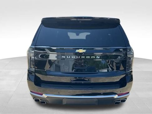 New 2025 Chevrolet Suburban High Country image 4