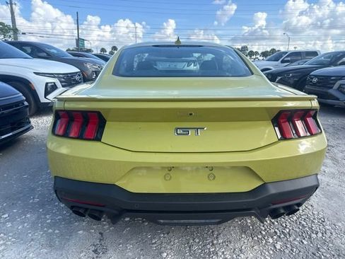 Used 2025 Ford Mustang GT RWD image 8