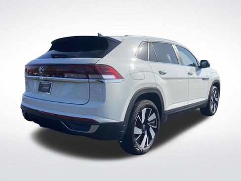 Used 2025 Volkswagen Atlas Cross Sport SE FWD image 7