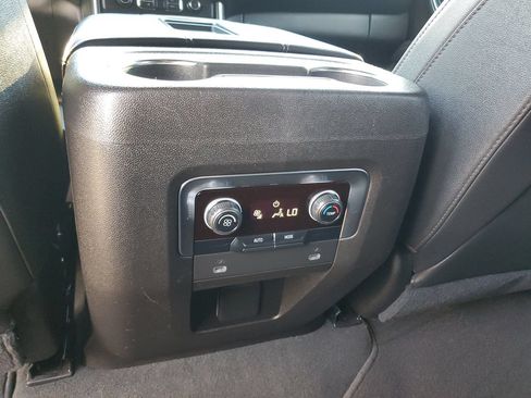 Used 2021 Chevrolet Tahoe LT RWD image 14