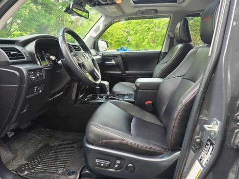 Used 2024 Toyota 4Runner TRD Off-Road Premium w/ Moonroof Package AWD/4WD image 15