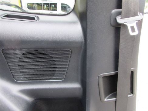 Used 2021 Toyota Tacoma SR image 18