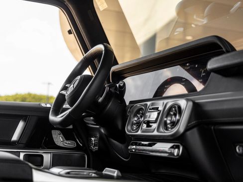 Used 2025 Mercedes-Benz G 550 image 51