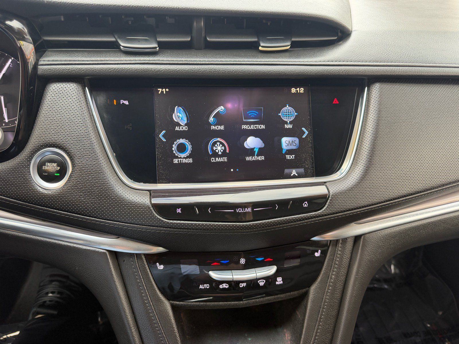 Used 2017 Cadillac XT5 Luxury FWD image 25