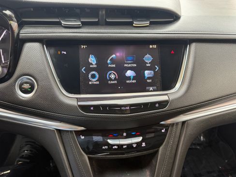 Used 2017 Cadillac XT5 Luxury FWD image 25