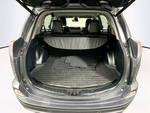 Used 2018 Toyota RAV4 XLE FWD image 29