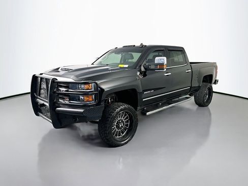 Used 2019 Chevrolet Silverado 2500 LTZ w/ Duramax Plus Package AWD/4WD image 3