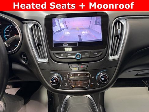 Used 2021 Chevrolet Malibu LT w/ Leather Package image 15