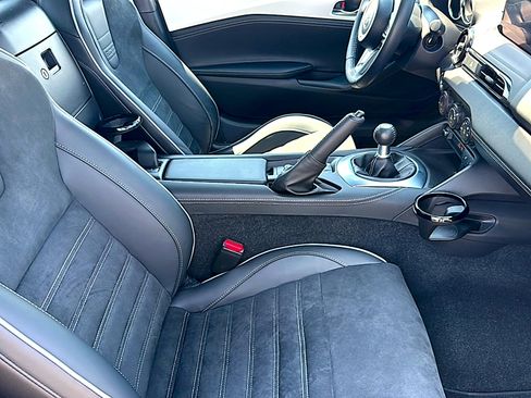 Used 2025 MAZDA MX-5 Miata RF Club RWD image 20