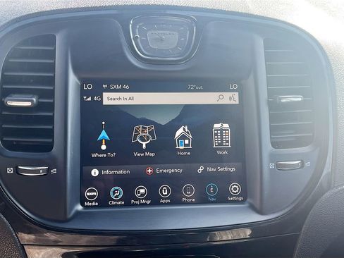 Used 2022 Chrysler 300 S RWD image 13
