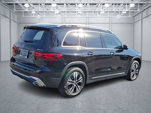 Certified 2024 Mercedes-Benz GLB 250 4MATIC image 6