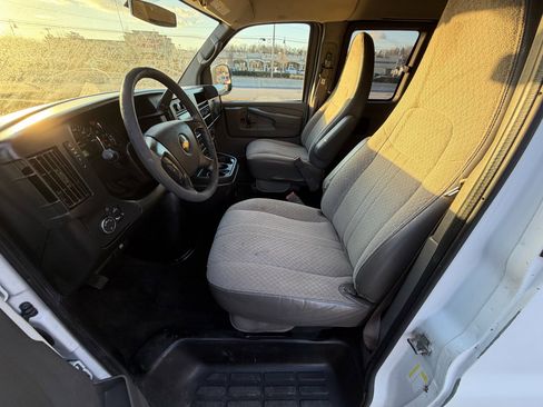 Used 2015 Chevrolet Express 3500 LT w/ LT Preferred Equipment Group image 13