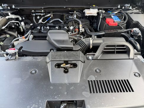 Used 2024 Honda CR-V EX-L image 8