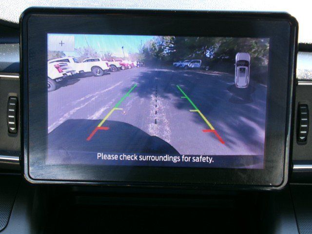 Used 2021 Ford Explorer XLT w/ Equipment Group 202A AWD/4WD image 27