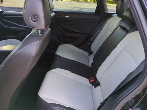 Used 2019 Volkswagen Jetta R-Line image 14