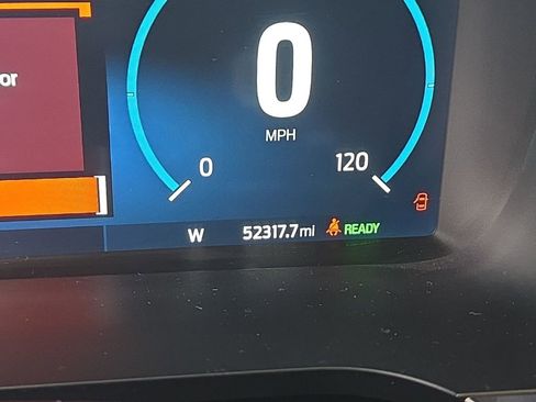 Used 2021 Ford F150 Lariat image 10