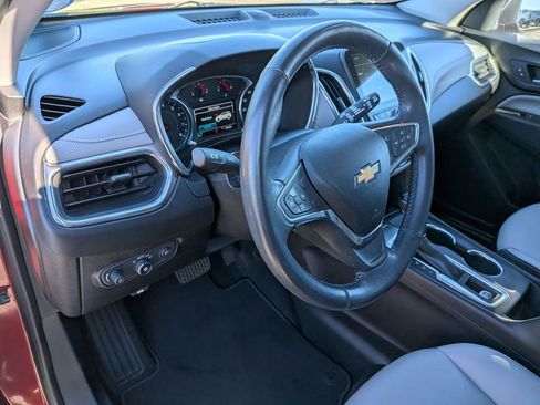 Used 2018 Chevrolet Equinox Premier image 13