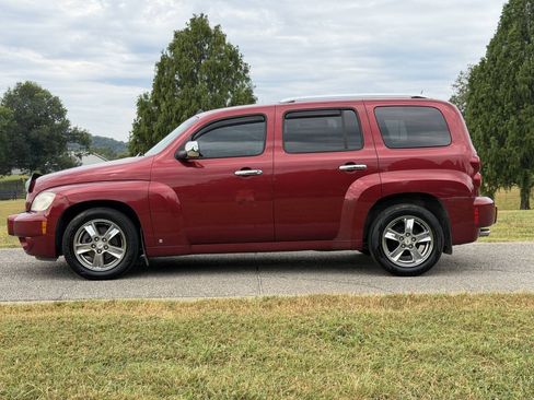 Used 2009 Chevrolet HHR LT FWD image 3