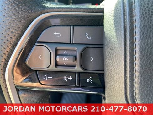 Used 2022 Toyota Tundra Limited image 35