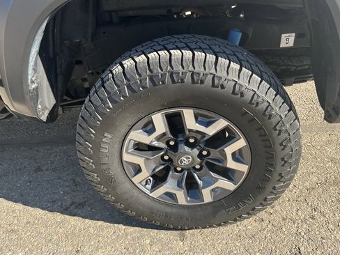Certified 2023 Toyota Tacoma TRD Off-Road image 12