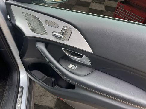 Used 2025 Mercedes-Benz GLE 350 4MATIC image 10