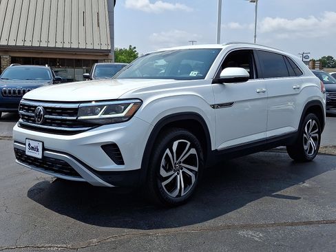 Used 2023 Volkswagen Atlas Cross Sport SEL AWD/4WD image 3